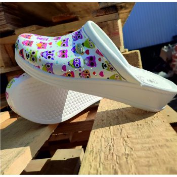 Szandálok-Klumpák-Papucsok